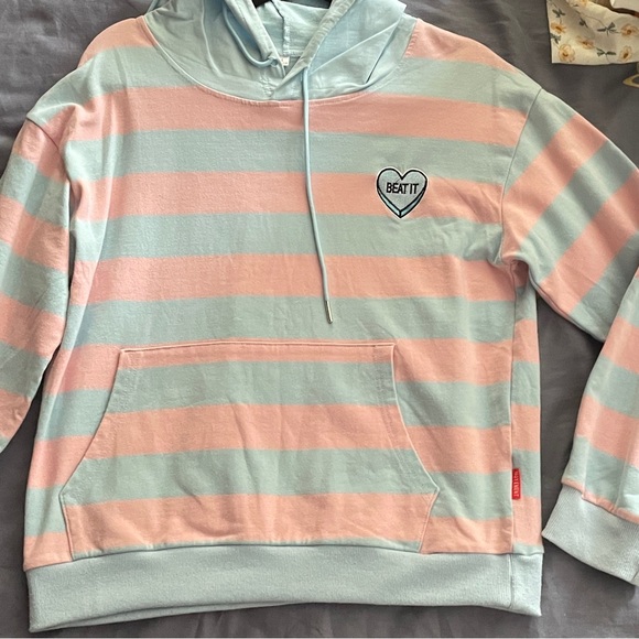 Lovely hoddies - Picture 2 of 2